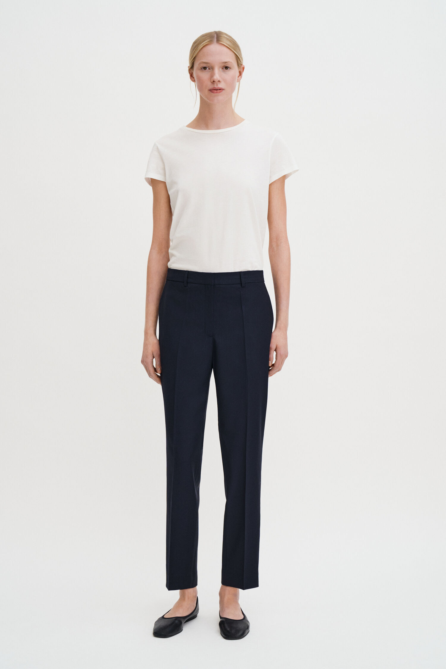 Tapered Leg